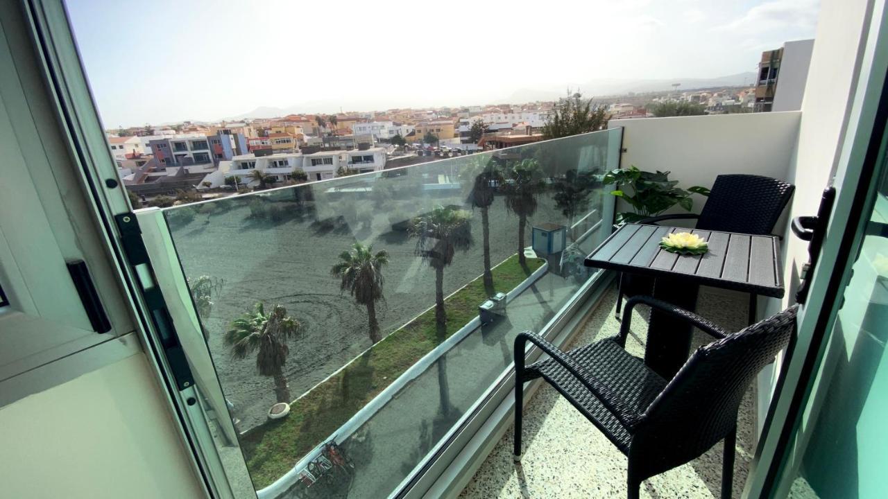 Hermoso Edificio Frente Al Mar Con Gran Terraza Y Hermosas Vistas Лас-Пальмас-де-Гран-Канария Экстерьер фото